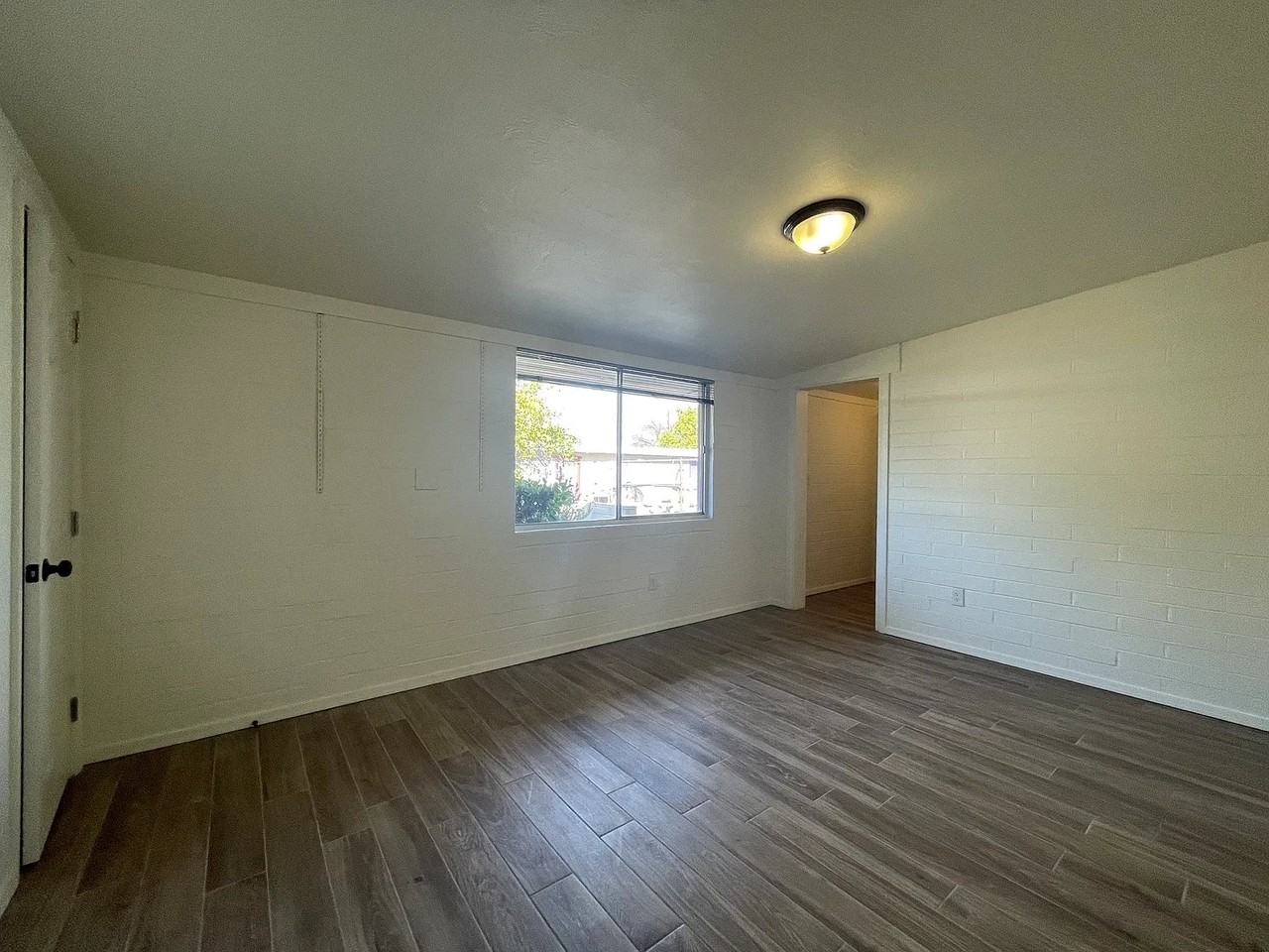 1508 E Adelaide Dr #11 - Photo 7 of 17