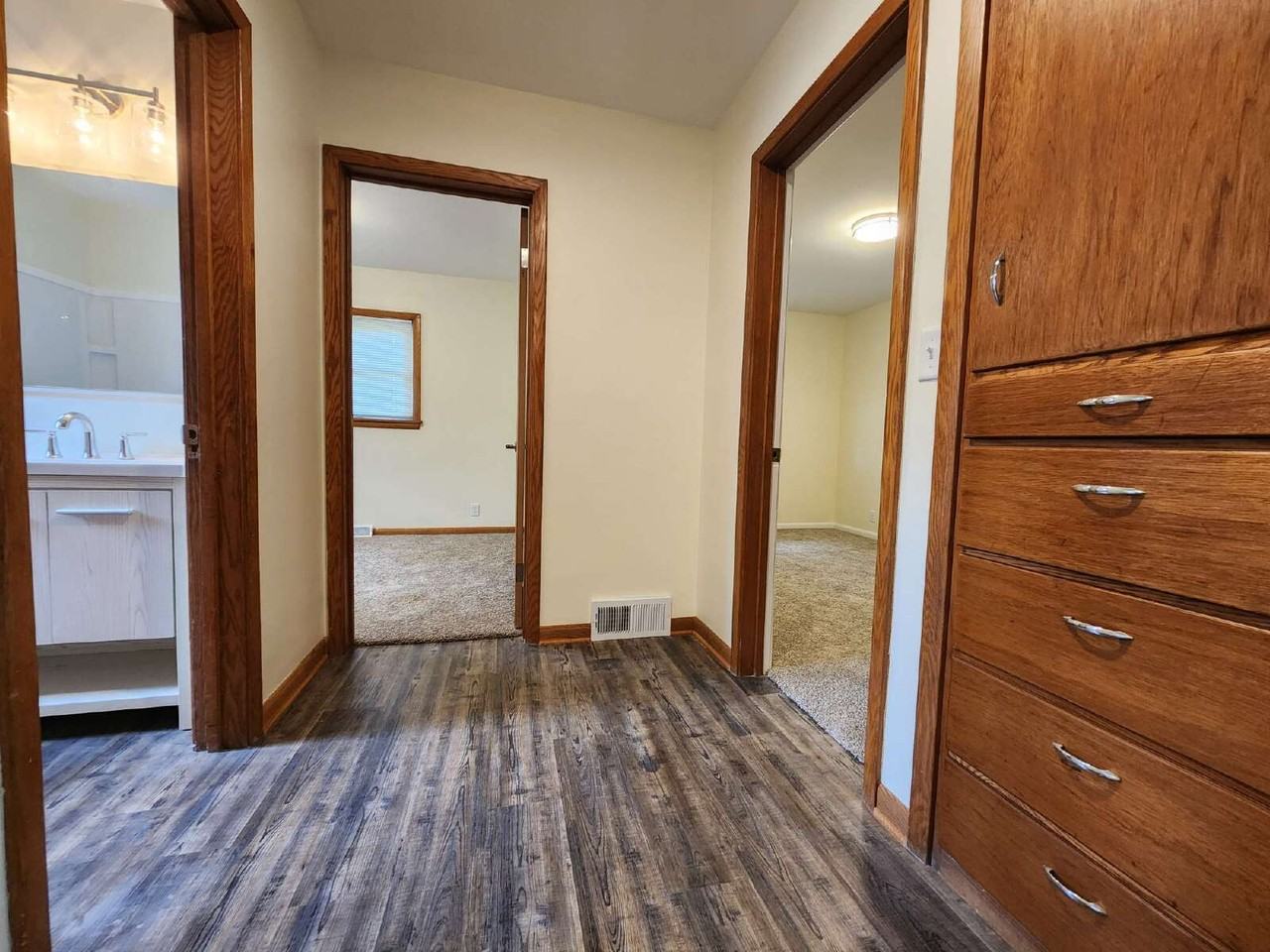 1206 S Herbert St - Photo 7 of 14