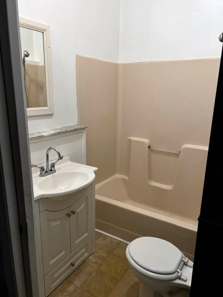 610 Collins Dr - Photo 4 of 15