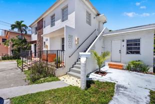 614 Sw 19th Ave #U - Photo 1 of 1