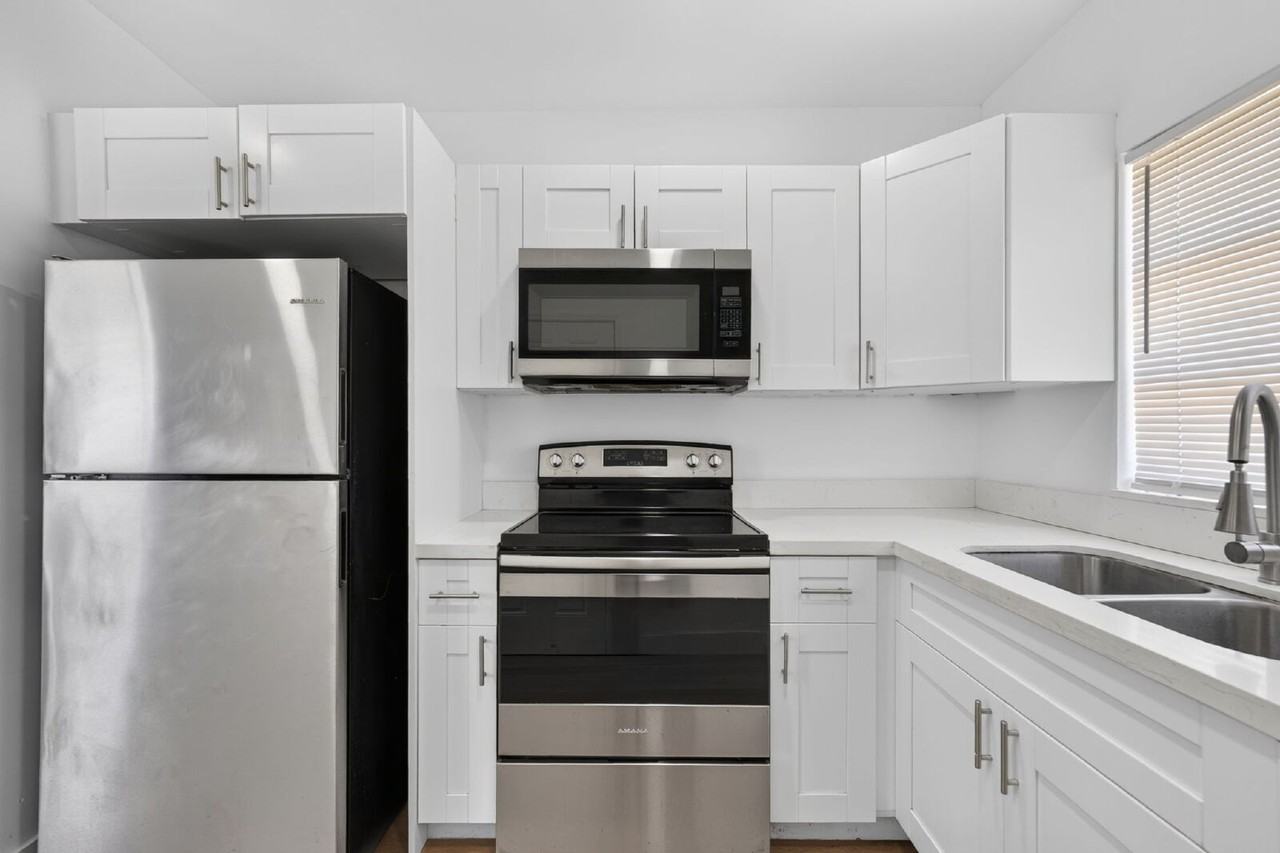 614 Sw 19th Ave #U - Photo 7 of 22
