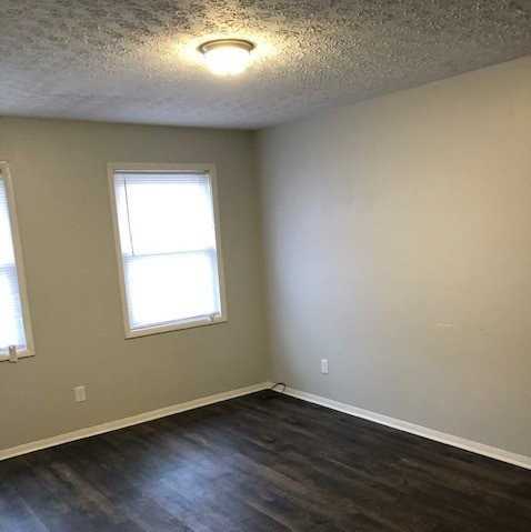 35 Kenway St - Photo 5 of 11