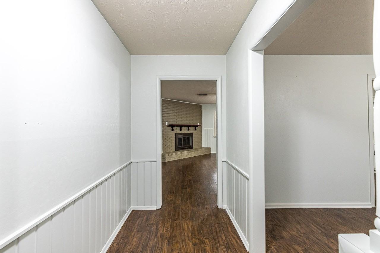 4627 30th St - Photo 4 of 39