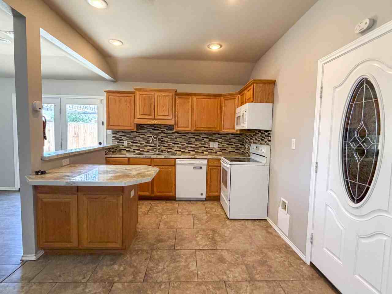 2502 106th St - Photo 3 of 10