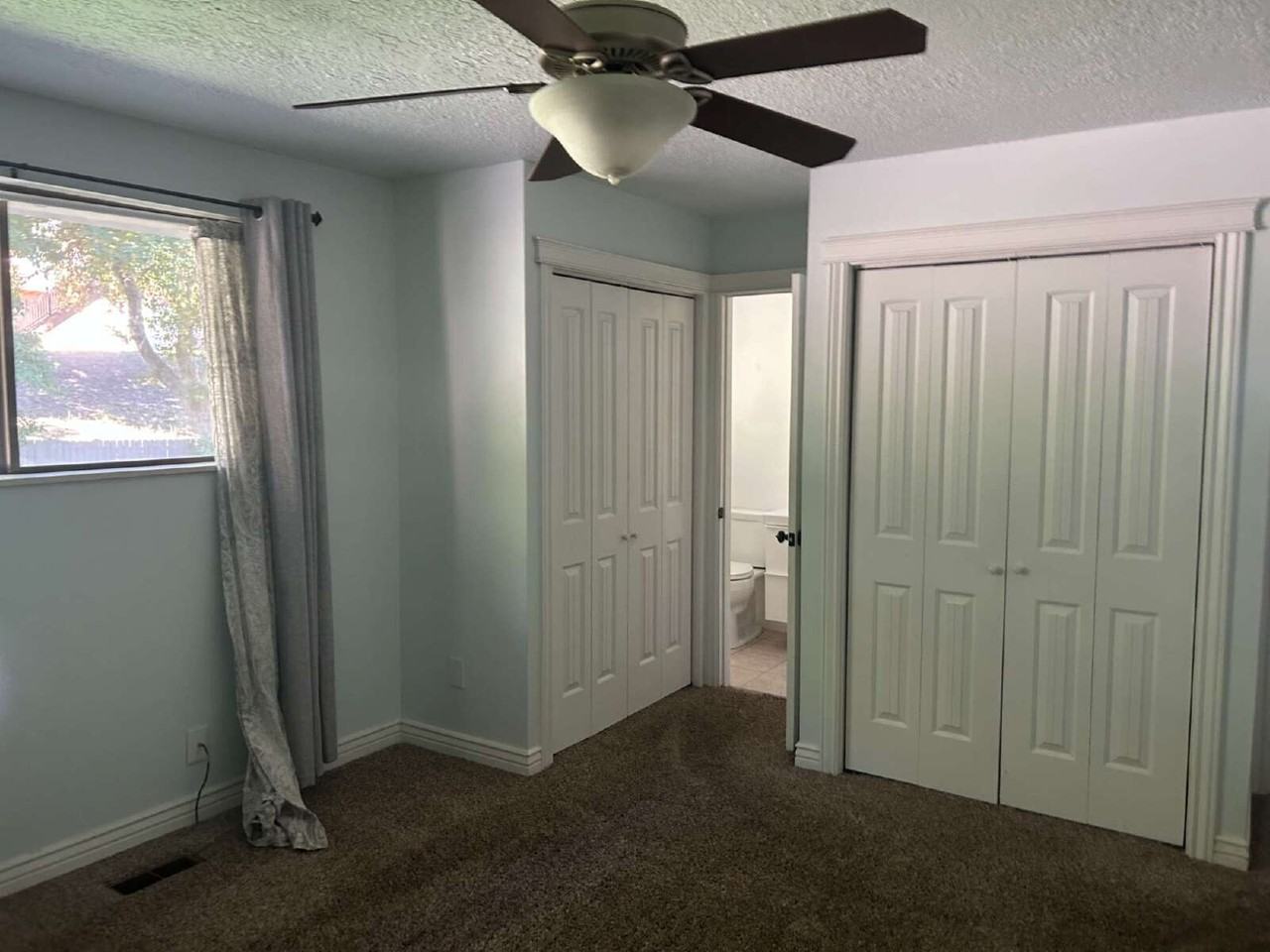 5702 Maplewood Dr - Photo 6 of 15
