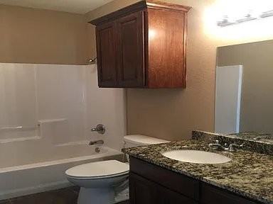 512/514 Harrison - Photo 4 of 6