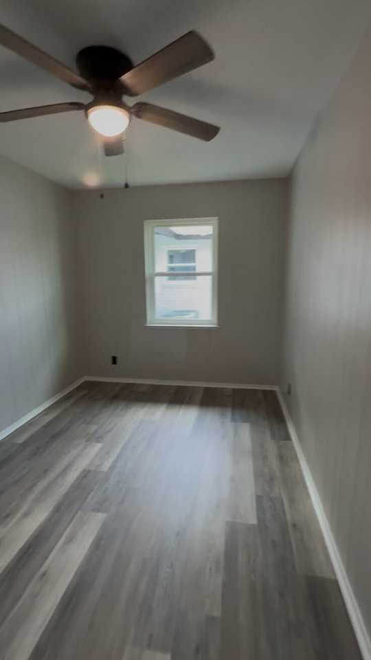 1402 N Adams St - Photo 3 of 11