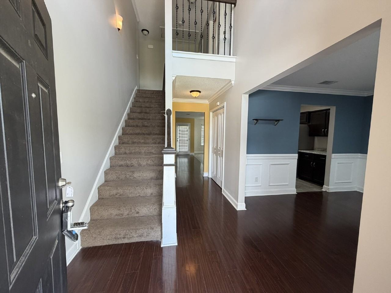664 Piedmont Ave - Photo 3 of 20