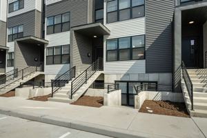 featured image of 2154 Forest Ave