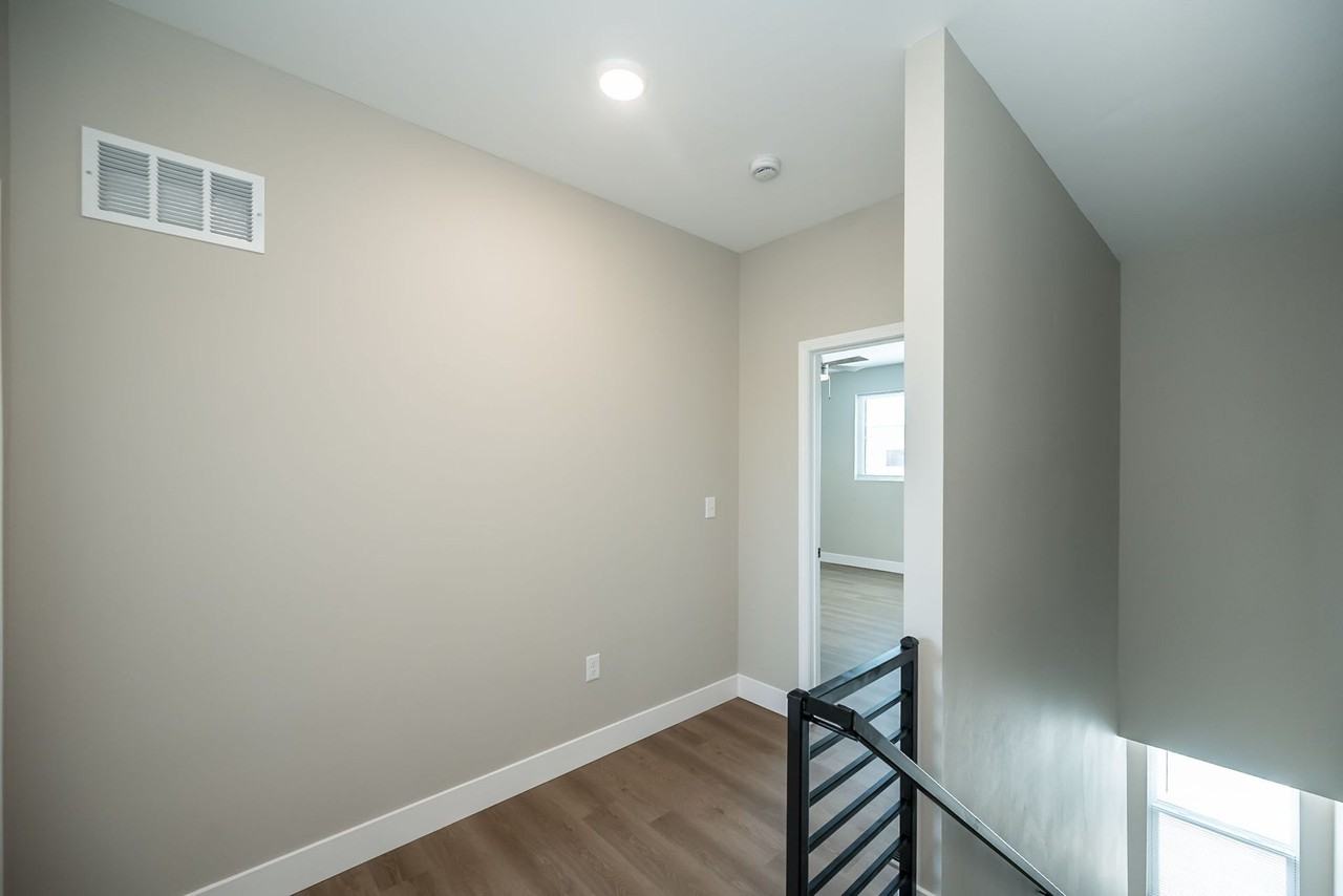 The  Station Townhomes in Maplewood/Dogwood - Photo 4 of 31