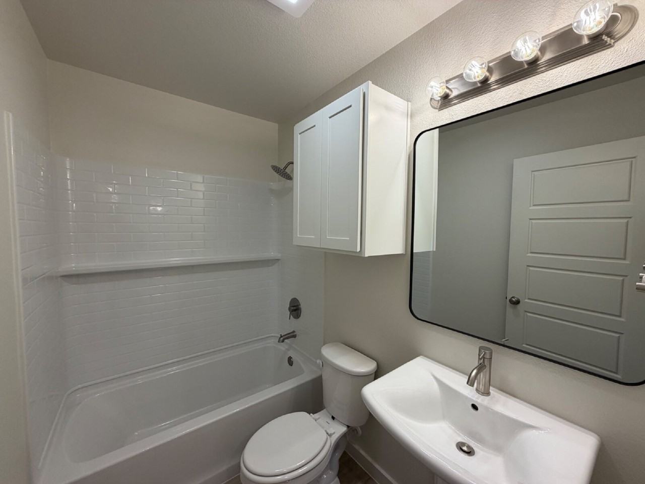 8325 24th St - Photo 7 of 10