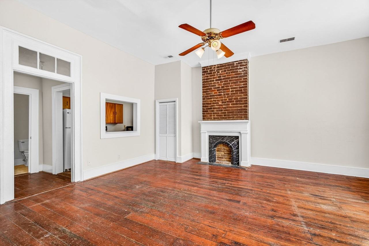 335 King St - Photo 6 of 14