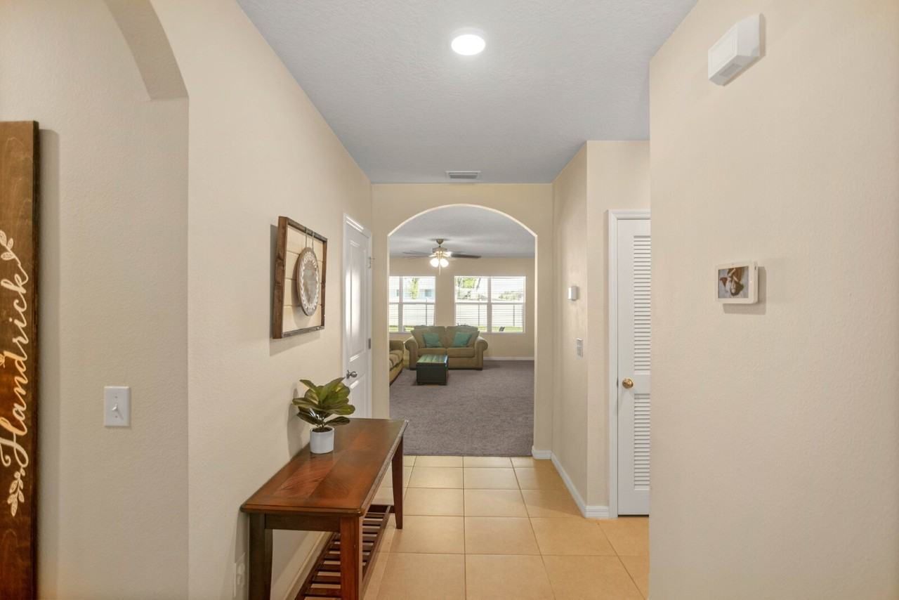 5025 Ne 15th Pl - Photo 3 of 39