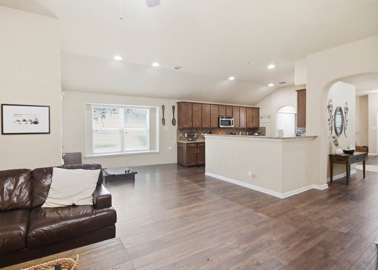 3161 Birch Bnd - Photo 4 of 21