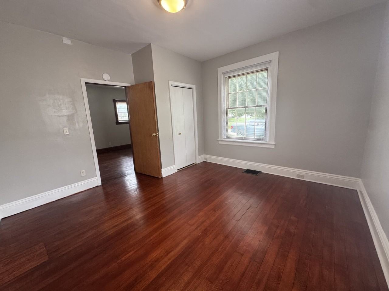 1627 W Capitol Ave - Photo 5 of 20
