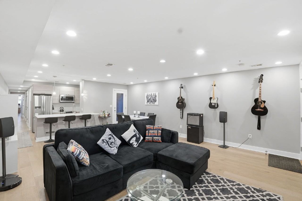 1852 3rd St Nw #A - Photo 6 of 17