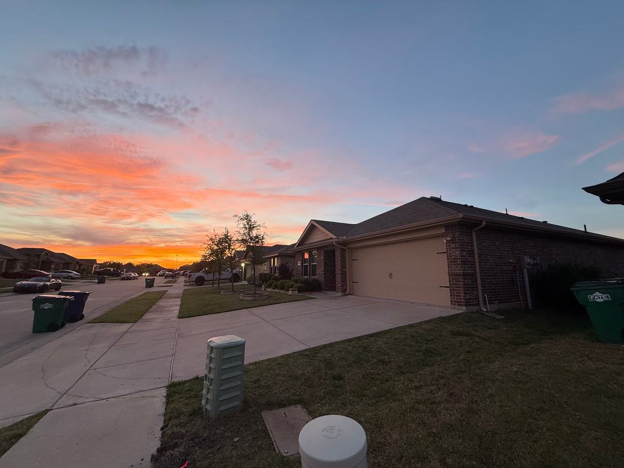3331 Hawkins Dr - Photo 2 of 12