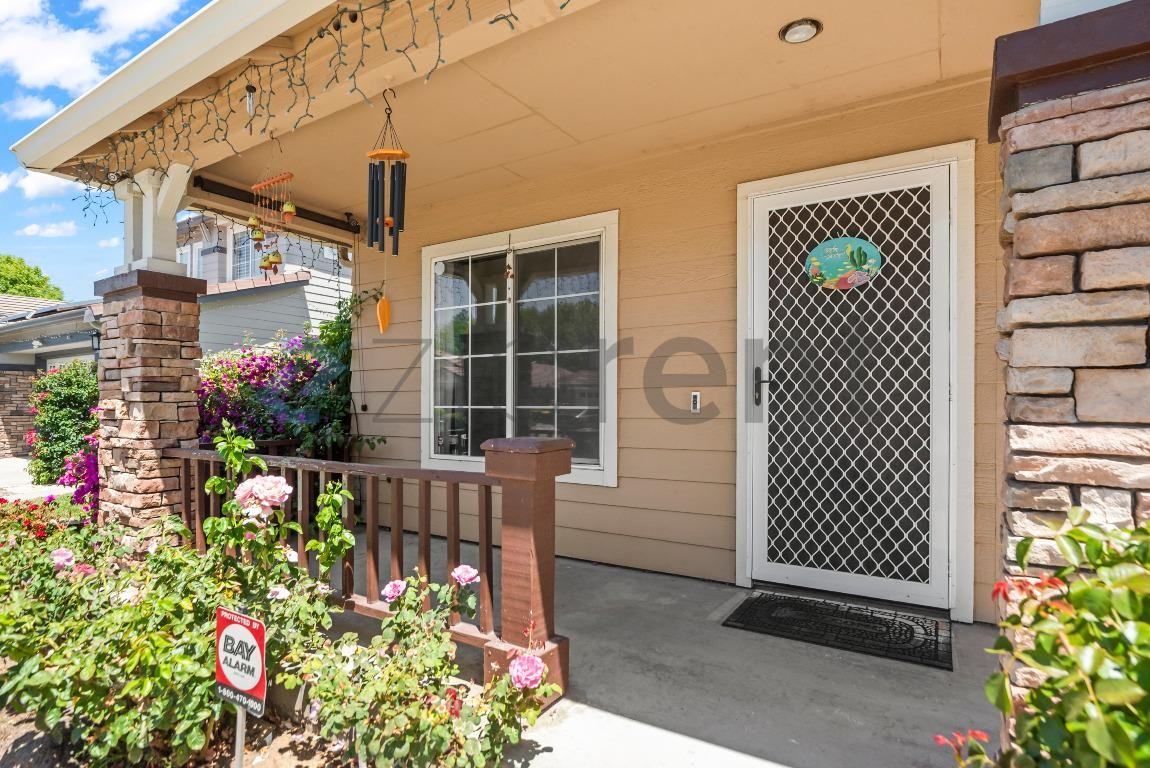 6444 Half Dome Ct - Photo 4 of 26