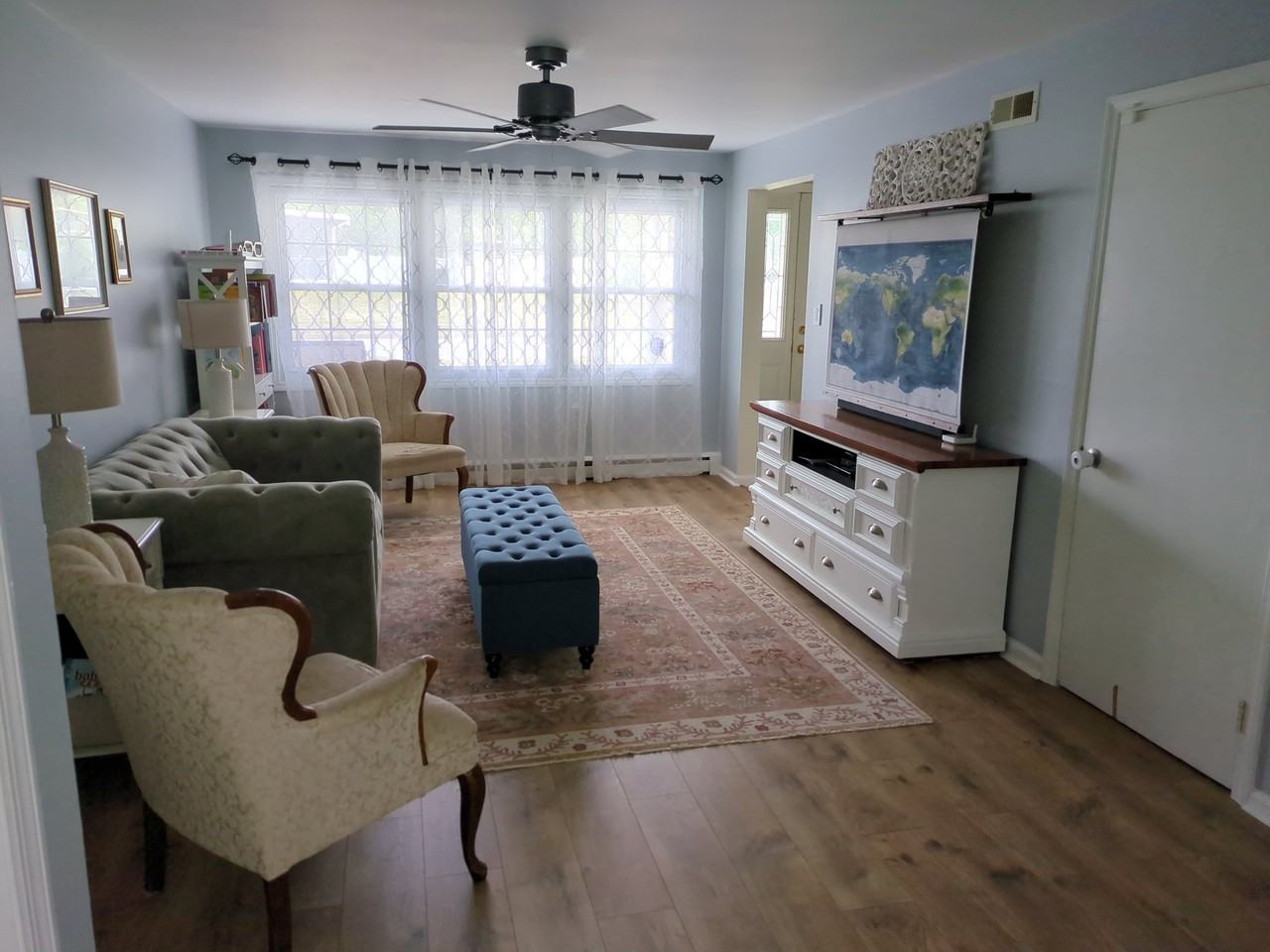 616 Oak Dr - Photo 3 of 10