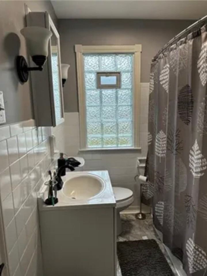 251 Jerold St - Photo 7 of 15