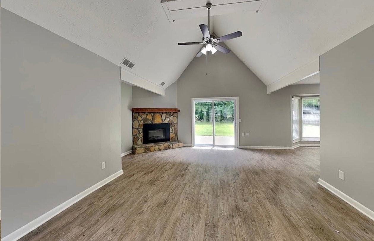 2621 Hereford Ct Sw #1 - Photo 3 of 10