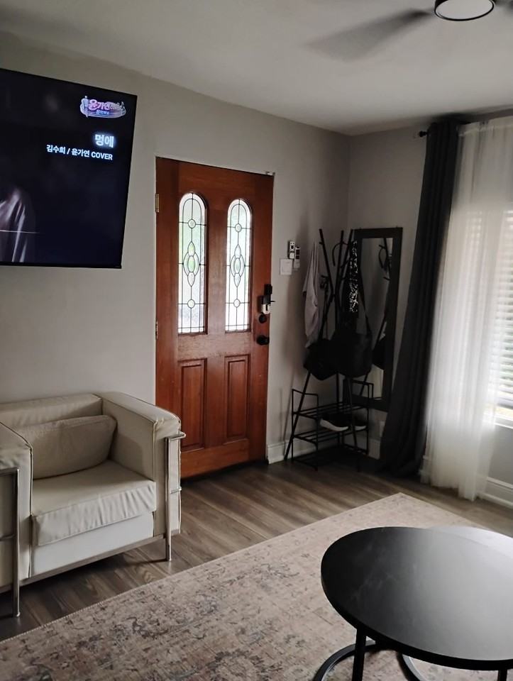1139 Santa Anna #1 - Photo 2 of 14