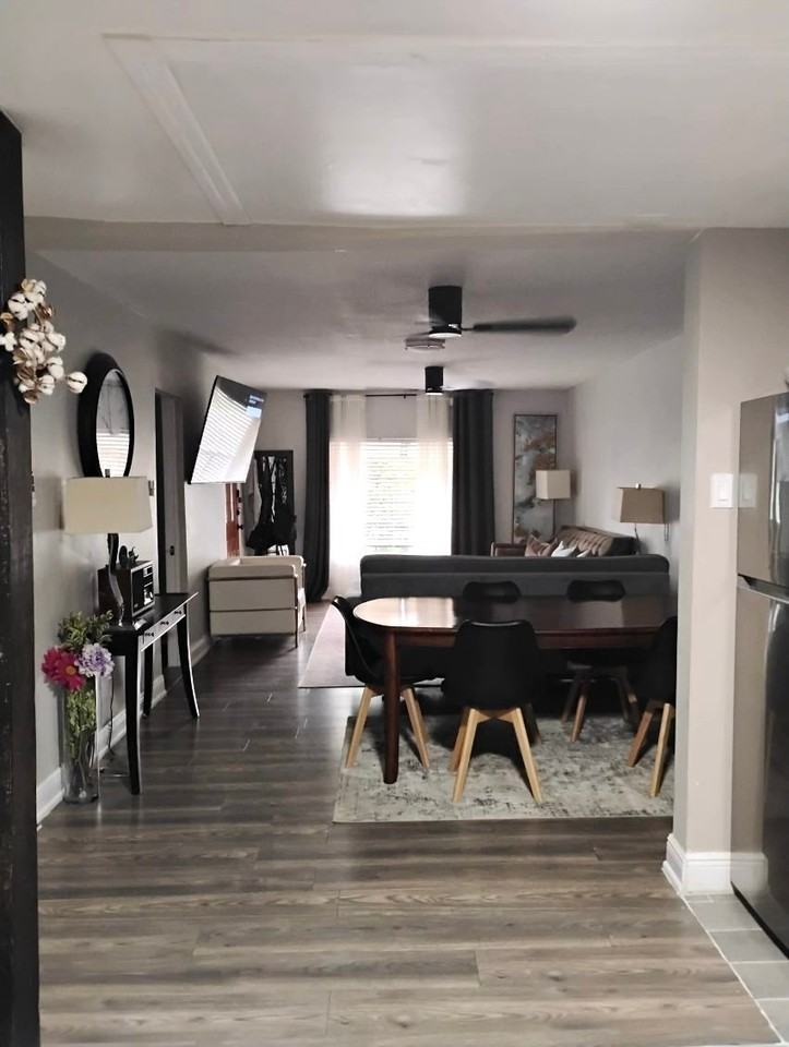 1139 Santa Anna #1 - Photo 3 of 14