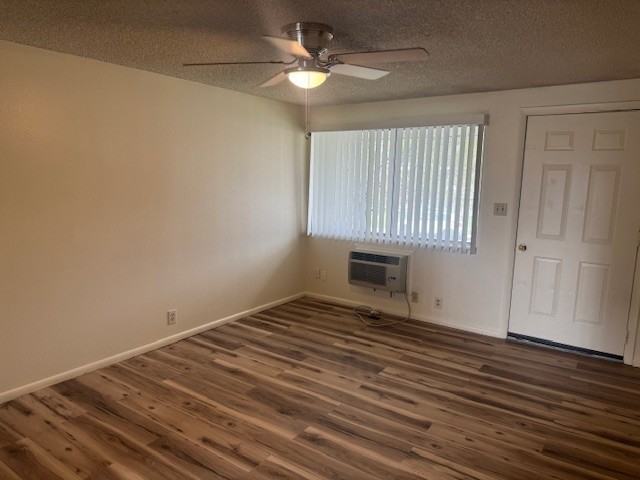 1123 S Graff Cir #1 - Photo 2 of 12