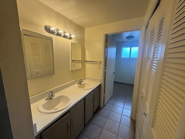 1123 S Graff Cir #1 - Photo 7 of 12