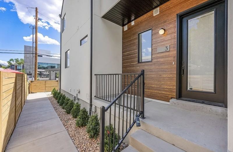 869 S Washington St #103 - Photo 2 of 18