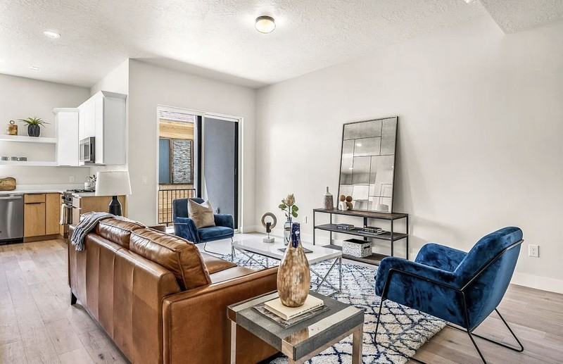 869 S Washington St #103 - Photo 5 of 18