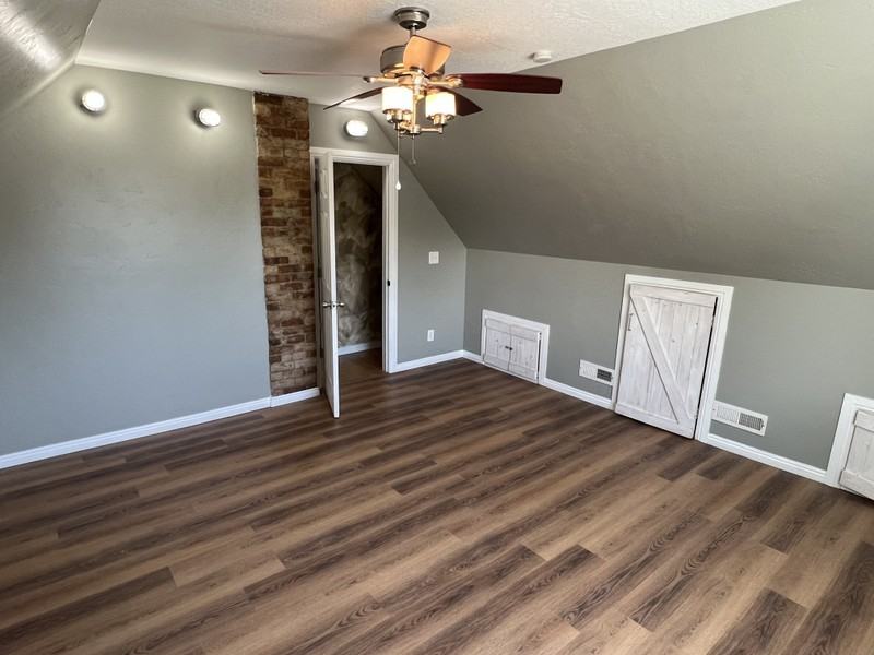 2762 Liberty Ave - Photo 2 of 11