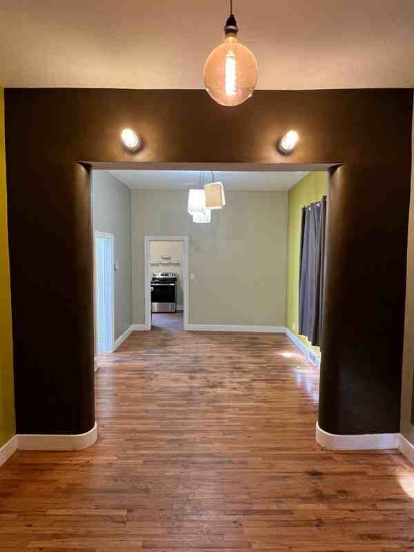 2762 Liberty Ave - Photo 4 of 11