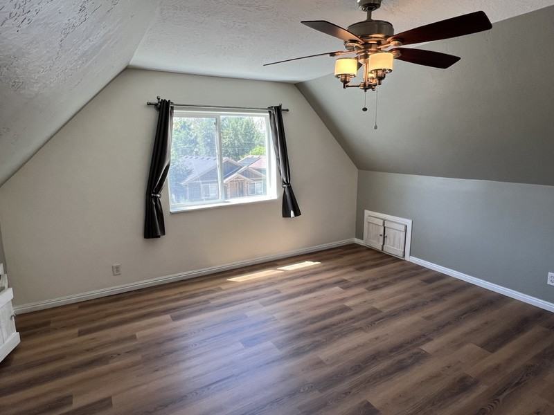 2762 Liberty Ave - Photo 6 of 11