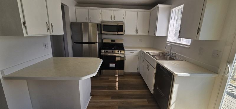 9831 S Darin Dr - Photo 2 of 18