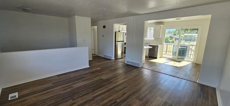 9831 S Darin Dr - Photo 4 of 18