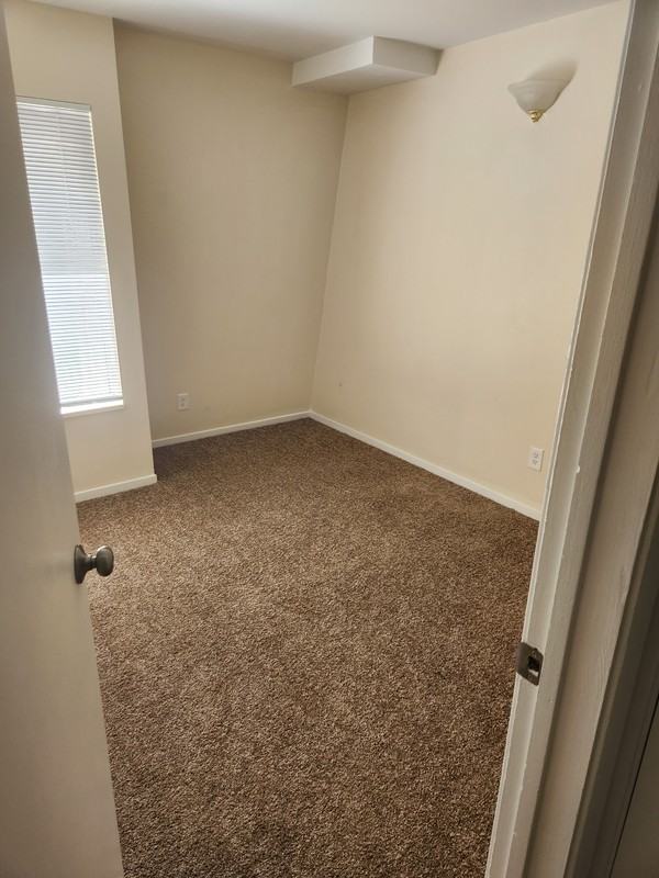323 N Center St #1 - Photo 2 of 7