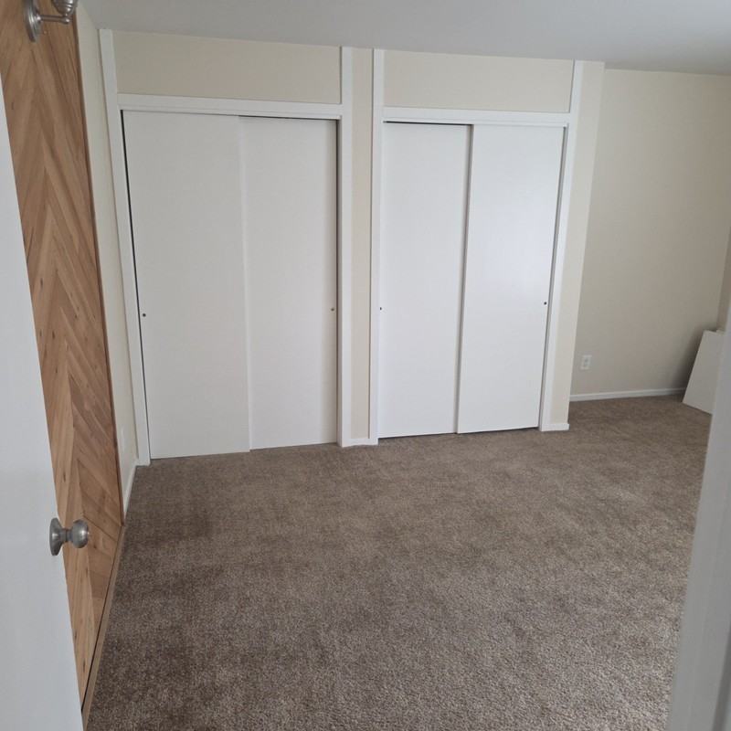323 N Center St #1 - Photo 6 of 7