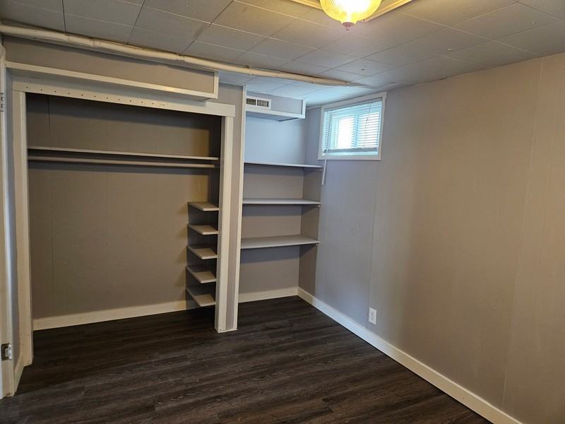 1717 E Woodside Dr #1 - Photo 4 of 8