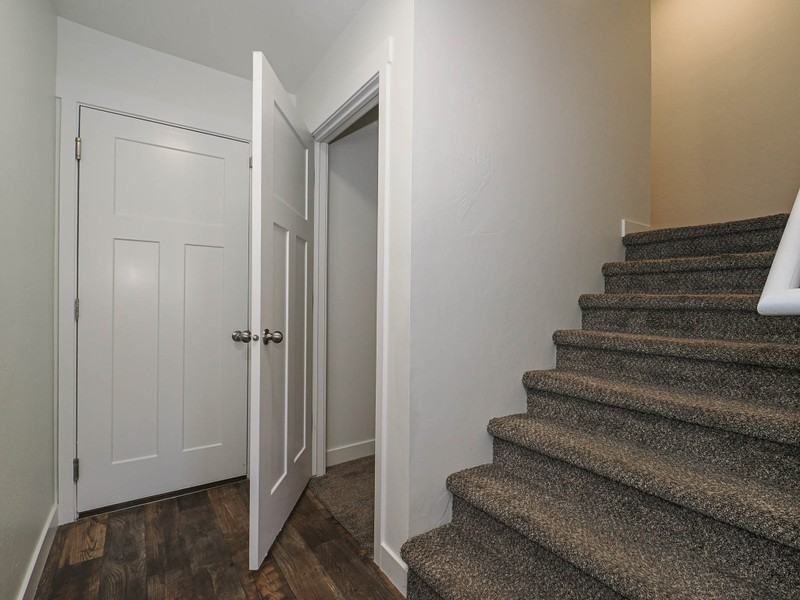 14436 S Ferndale Way - Photo 5 of 27