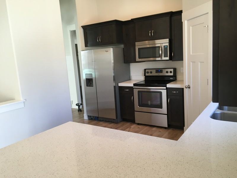 153 E St - Photo 3 of 9