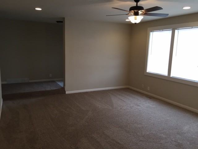 1073 Es - Photo 4 of 11