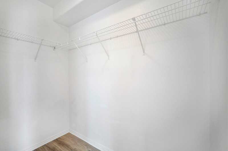 325 N St #17 - Photo 7 of 11
