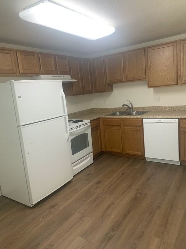 753 Sw #1 - Photo 2 of 7