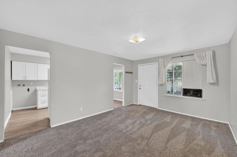 2336 E Heritage Way - Photo 4 of 8