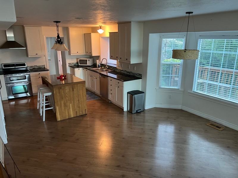 Sherwood Dr - Photo 6 of 8