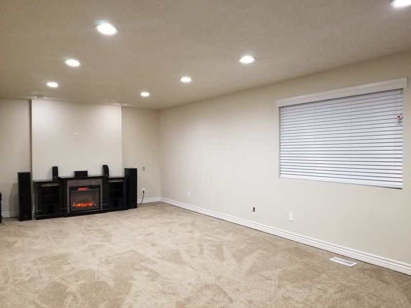 1289 W Michaelsen Way - Photo 6 of 24