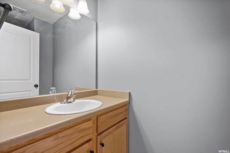 129 E Chandlerpoint Way - Photo 3 of 25