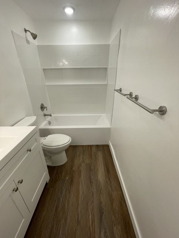 2204 E Hugo Ave #2 - Photo 2 of 9