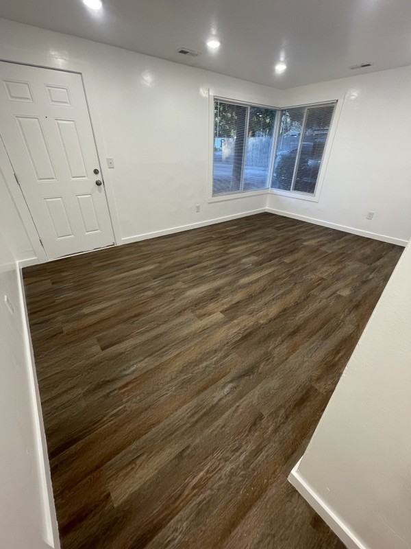 2204 E Hugo Ave #2 - Photo 5 of 9